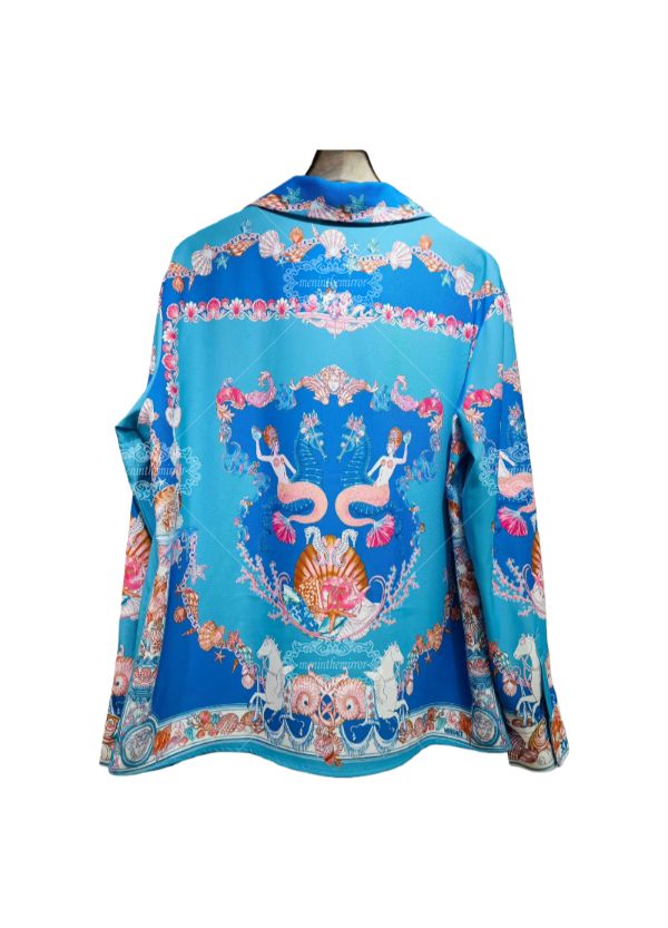 ब्लू कंट्रास्ट बारोक प्रतीक टी | गैलरी लक्स